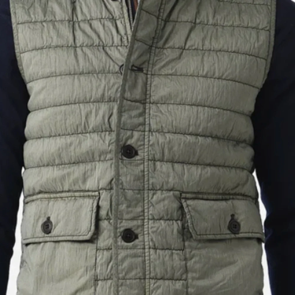 Peter Millar Crown Greenwich Vest – Lightweight Quilted Water-Resistant – Size L - Picture 8 of 13